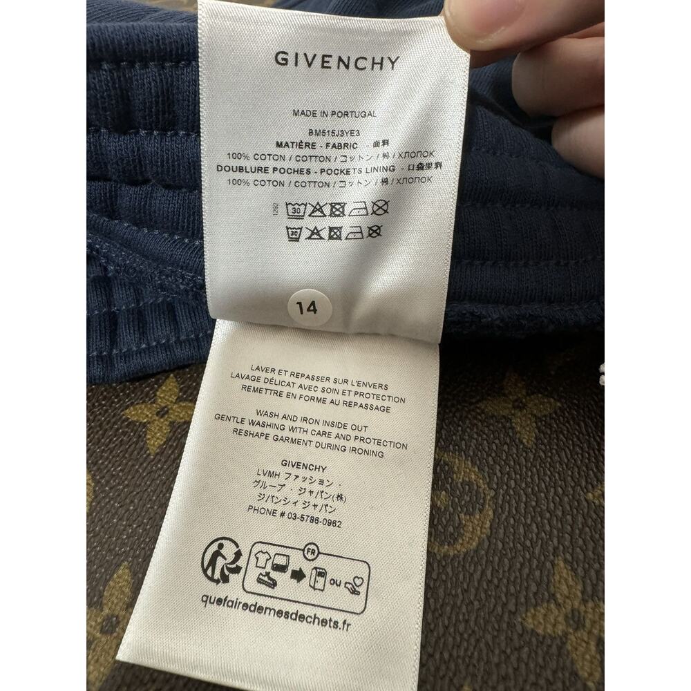 Givenchy Paris Logo Sweat Shorts Navy Cotton Designer Shorts NWT Size L - NWT - Picture 7 of 9